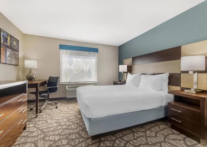 Western & Hotel