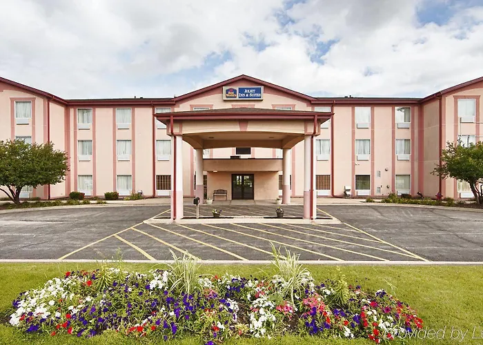 Western & Hotel 3*