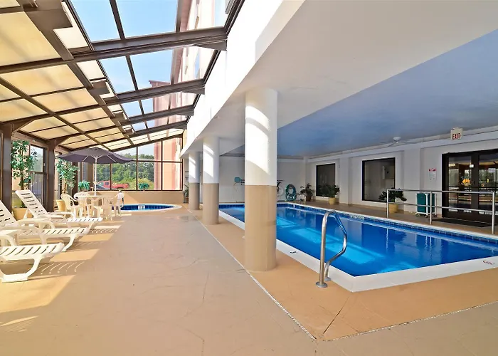 Western & Hotel 3*